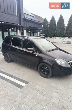 Мінівен Opel Zafira 2008 в Івано-Франківську