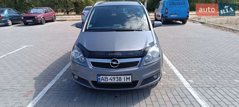 Мінівен Opel Zafira 2005 в Запоріжжі