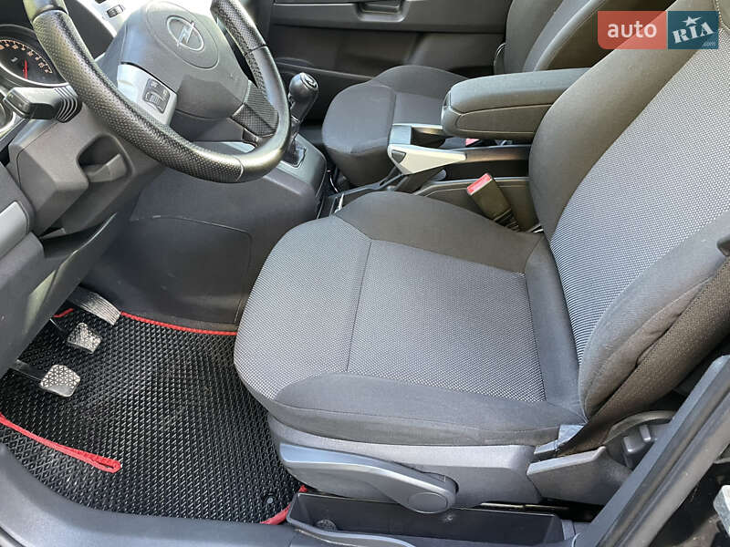 Мінівен Opel Zafira 2008 в Старокостянтинові фото 19 Мінівен Opel Zafira 2008 в Старокостянтинові