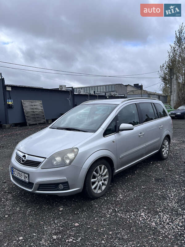 Opel Zafira 2005