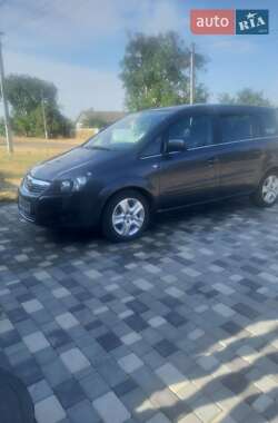 Opel Zafira 2011