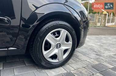 Минивэн Opel Zafira 2011 в 