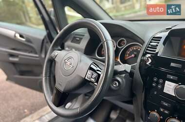Минивэн Opel Zafira 2011 в 