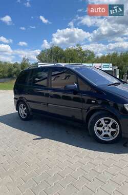Минивэн Opel Zafira 2004 в 