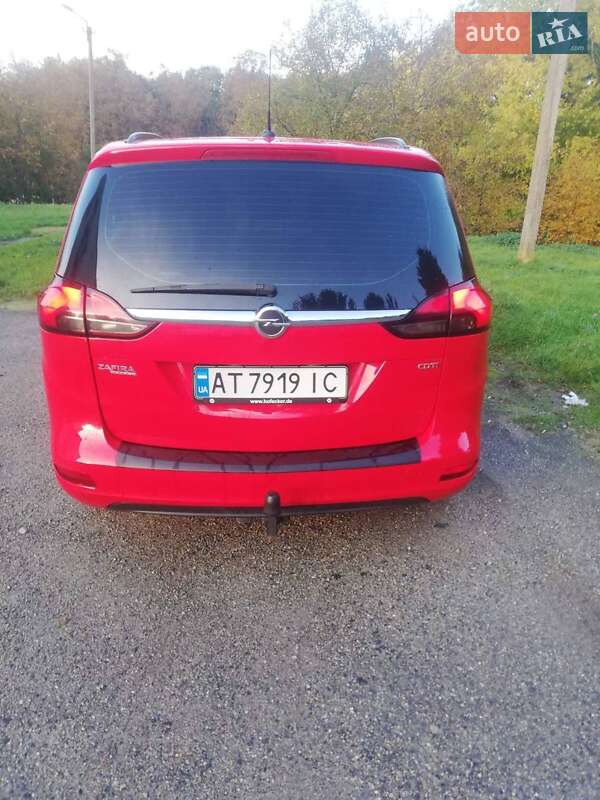 Микровэн Opel Zafira 2012 в Бурштыне