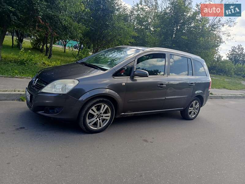 Минивэн Opel Zafira 2009 в 