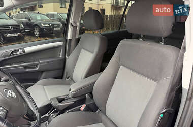 Минивэн Opel Zafira 2013 в 