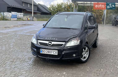 Минивэн Opel Zafira 2005 в  фото 30 Минивэн Opel Zafira 2005 в