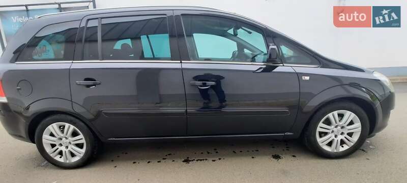Opel Zafira 2010