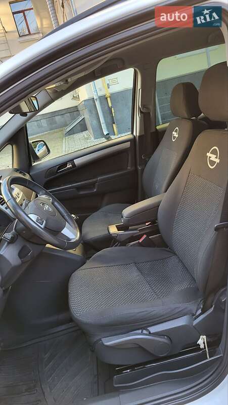 Мінівен Opel Zafira 2013 в Чернігові фото 8 Мінівен Opel Zafira 2013 в Чернігові