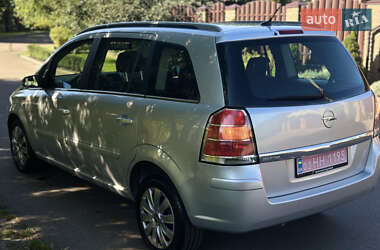 Минивэн Opel Zafira 2007 в 
