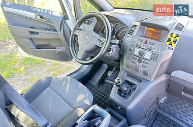 Минивэн Opel Zafira 2007 в 