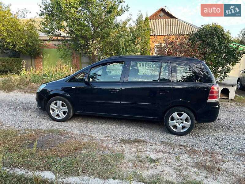 Минивэн Opel Zafira 2006 в Харькове