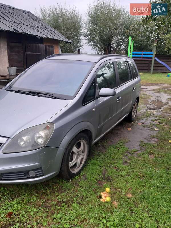 Минивэн Opel Zafira 2006 в Шептицькому