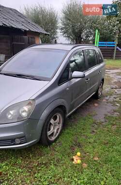 Минивэн Opel Zafira 2006 в 
