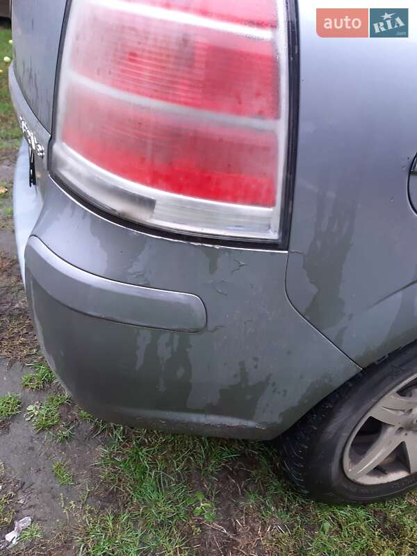 Минивэн Opel Zafira 2006 в Шептицькому