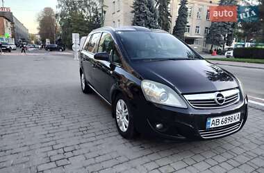 Минивэн Opel Zafira 2009 в 