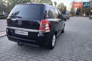 Минивэн Opel Zafira 2009 в 