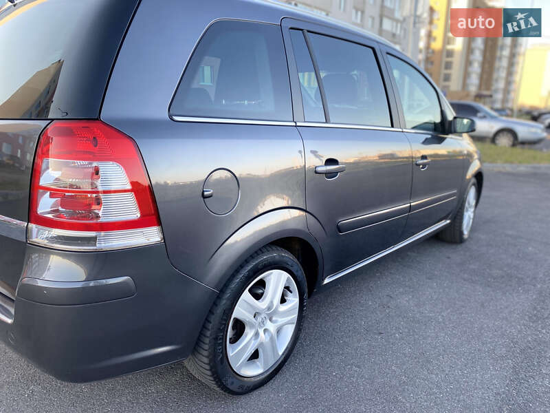 Мінівен Opel Zafira 2009 в Вінниці