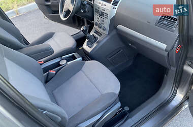 Минивэн Opel Zafira 2009 в 