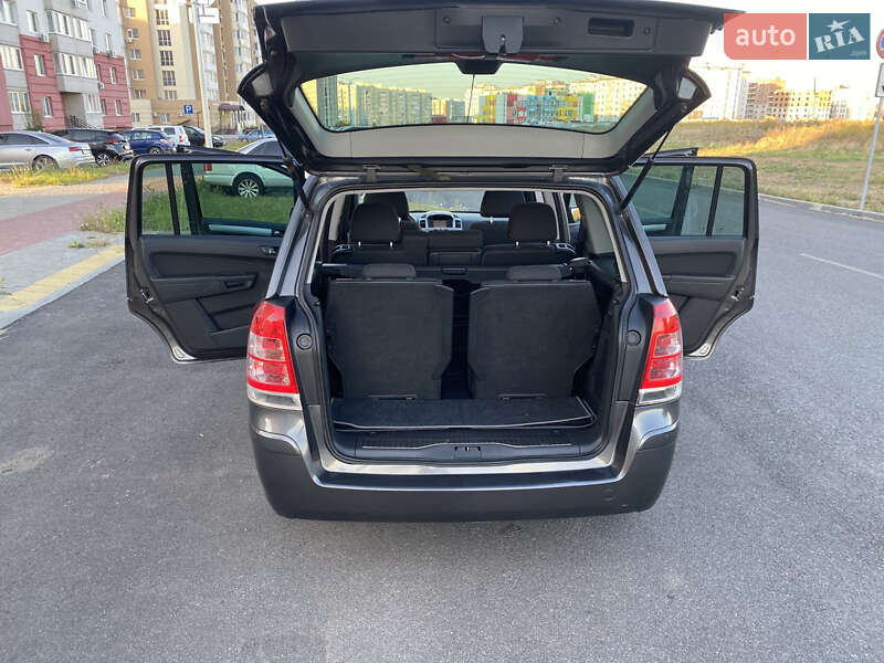 Мінівен Opel Zafira 2009 в Вінниці