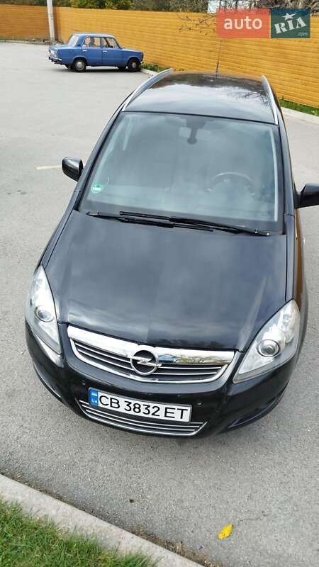 Минивэн Opel Zafira 2011 в Чернигове фото 2 Минивэн Opel Zafira 2011 в Чернигове