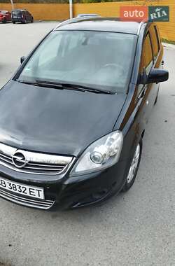 Мінівен Opel Zafira 2011 в Чернігові