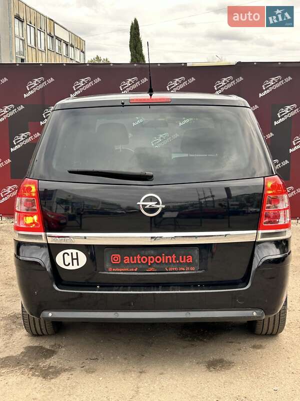 Минивэн Opel Zafira 2011 в Сумах