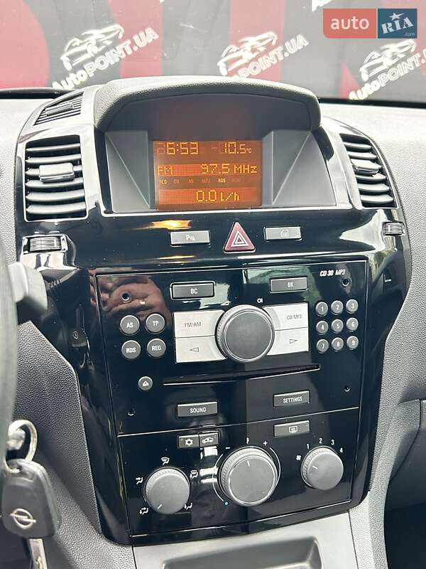 Минивэн Opel Zafira 2011 в Сумах