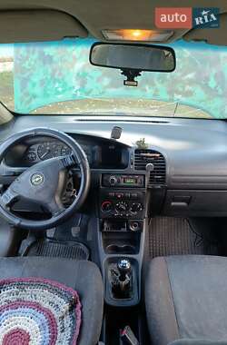 Мінівен Opel Zafira 2000 в  фото 7 Мінівен Opel Zafira 2000 в