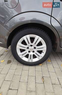 Мінівен Opel Zafira 2009 в 