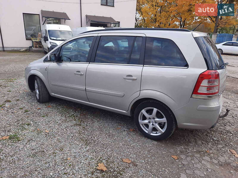 Минивэн Opel Zafira 2010 в Калуше фото 24 Минивэн Opel Zafira 2010 в Калуше