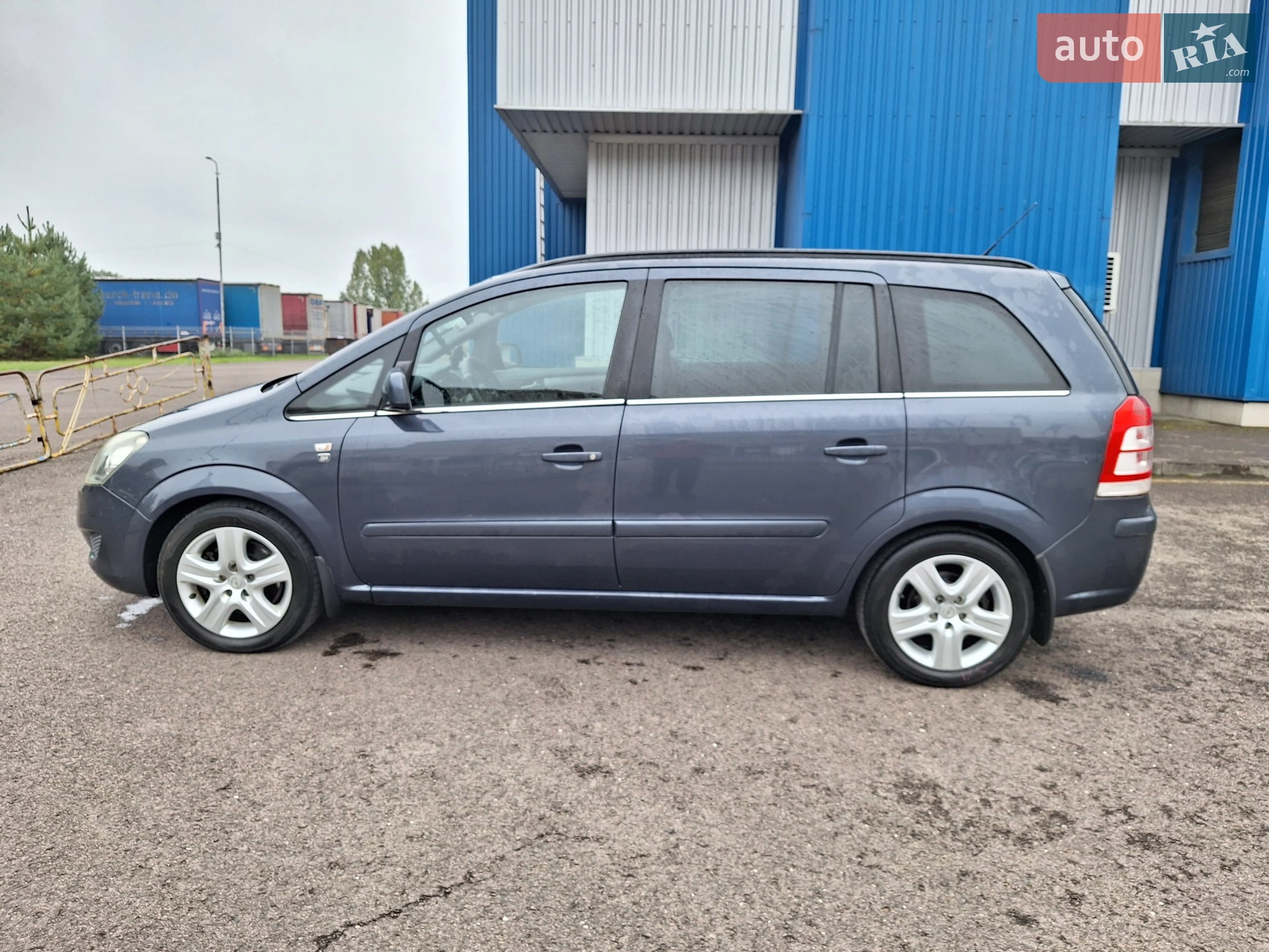 2010 Opel Zafira - мініатюра 12