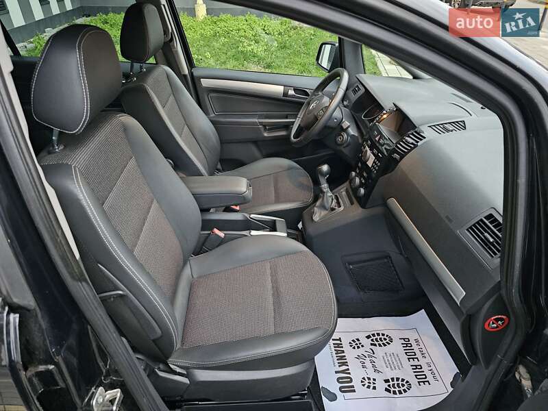 Мінівен Opel Zafira 2010 в Львові фото 19 Мінівен Opel Zafira 2010 в Львові