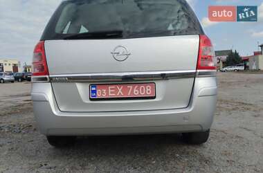 Минивэн Opel Zafira 2009 в 