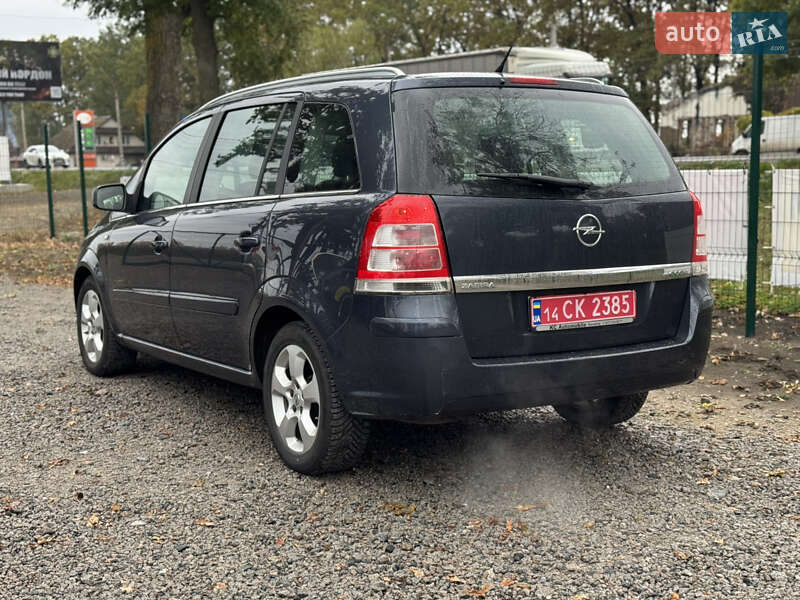 Минивэн Opel Zafira 2009 в Умани