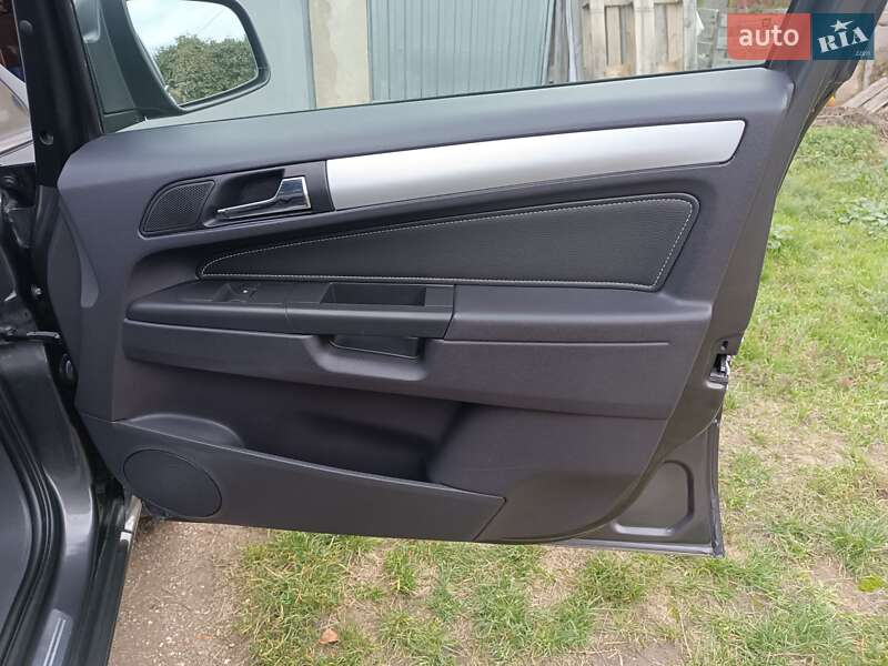 Минивэн Opel Zafira 2011 в Шаргороде фото 11 Минивэн Opel Zafira 2011 в Шаргороде