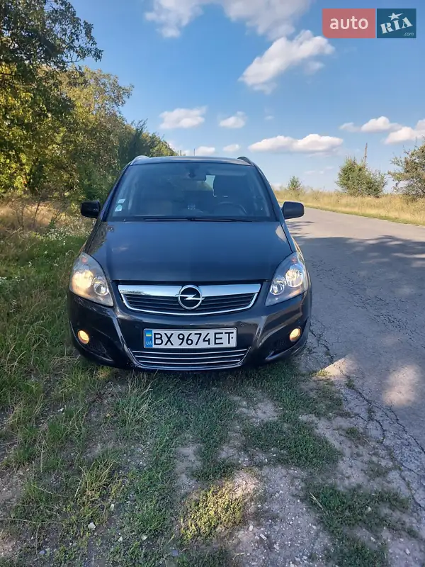 Opel Zafira 2012