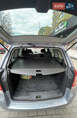 Минивэн Opel Zafira 2008 в 