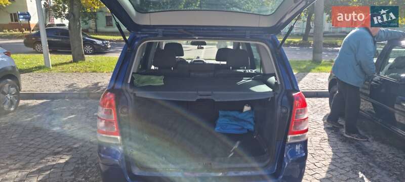 Минивэн Opel Zafira 2010 в Хмельницком фото 4 Минивэн Opel Zafira 2010 в Хмельницком