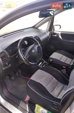 Минивэн Opel Zafira 2002 в Чернигове Минивэн Opel Zafira 2002 в Чернигове