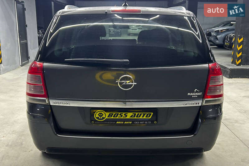 Минивэн Opel Zafira 2010 в Черновцах