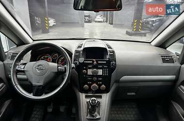 Мінівен Opel Zafira 2010 в 