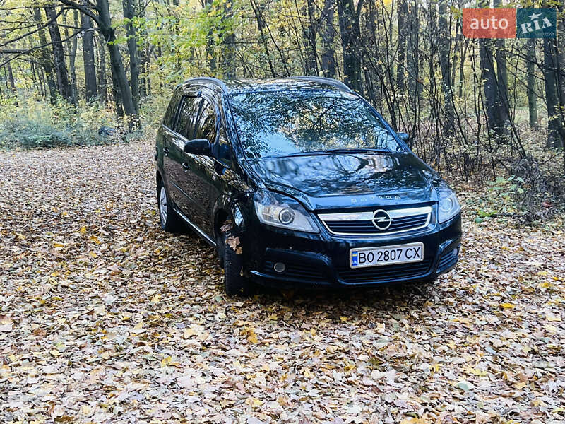 Минивэн Opel Zafira 2005 в Борщеве