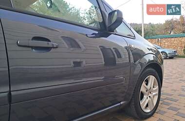 Минивэн Opel Zafira 2009 в 