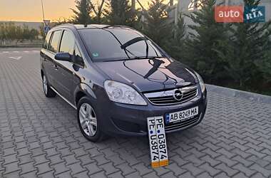 Минивэн Opel Zafira 2009 в 