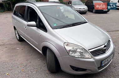 Минивэн Opel Zafira 2008 в Хмельницком