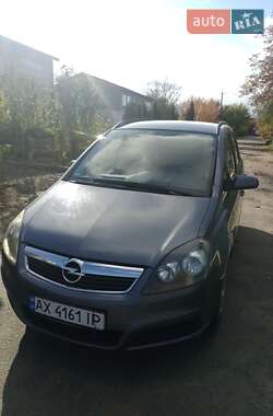 Минивэн Opel Zafira 2006 в Смеле