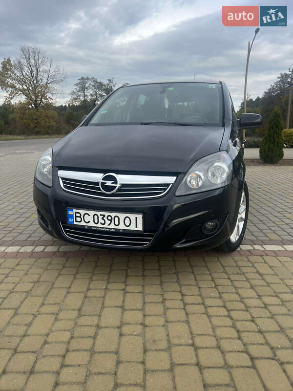 Минивэн Opel Zafira 2011 в Краковце фото 3 Минивэн Opel Zafira 2011 в Краковце