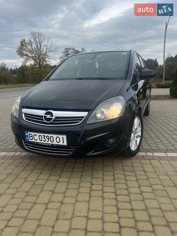 Минивэн Opel Zafira 2011 в Краковце фото 4 Минивэн Opel Zafira 2011 в Краковце